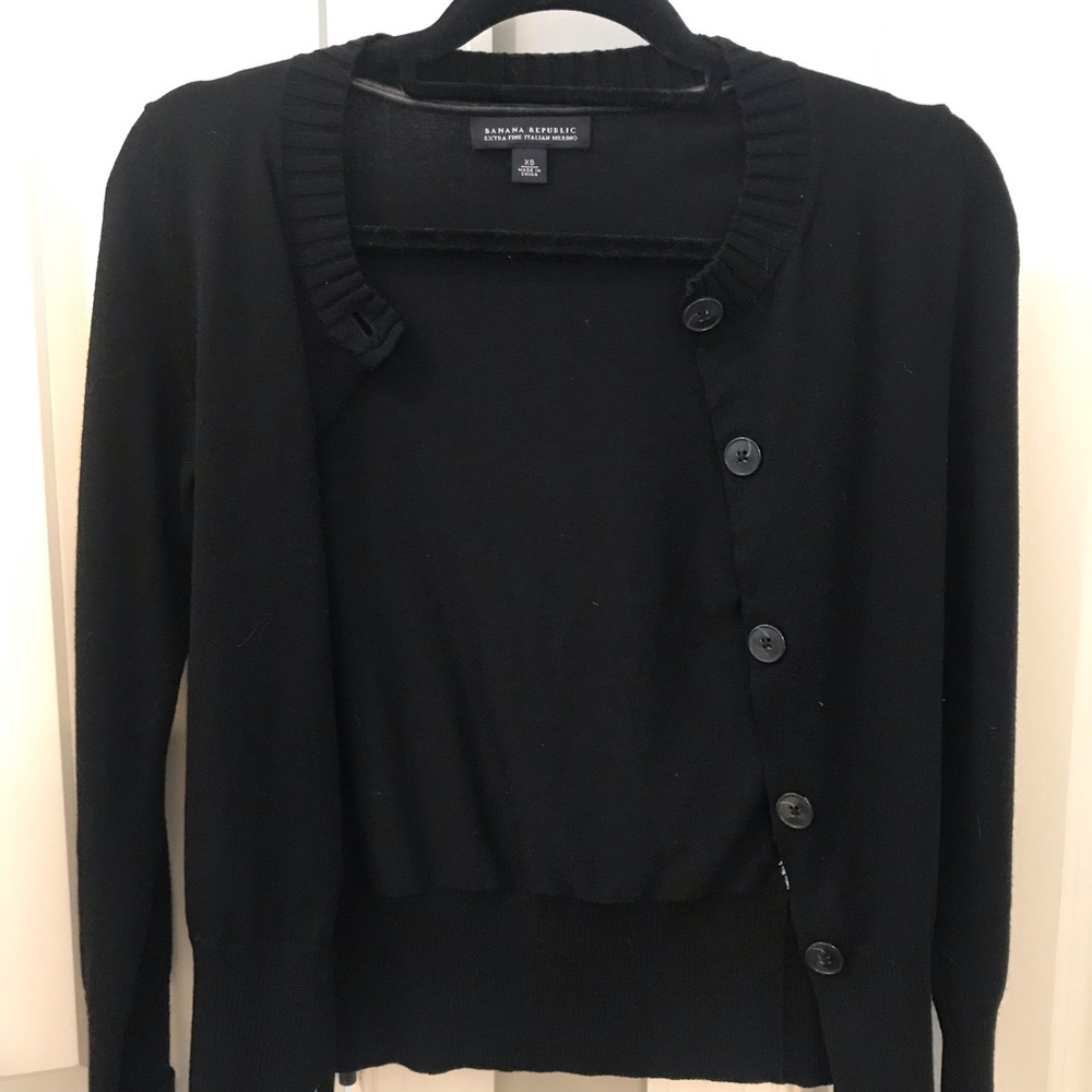 Banana Republic XS Button Up. Sweater Perfect Cond